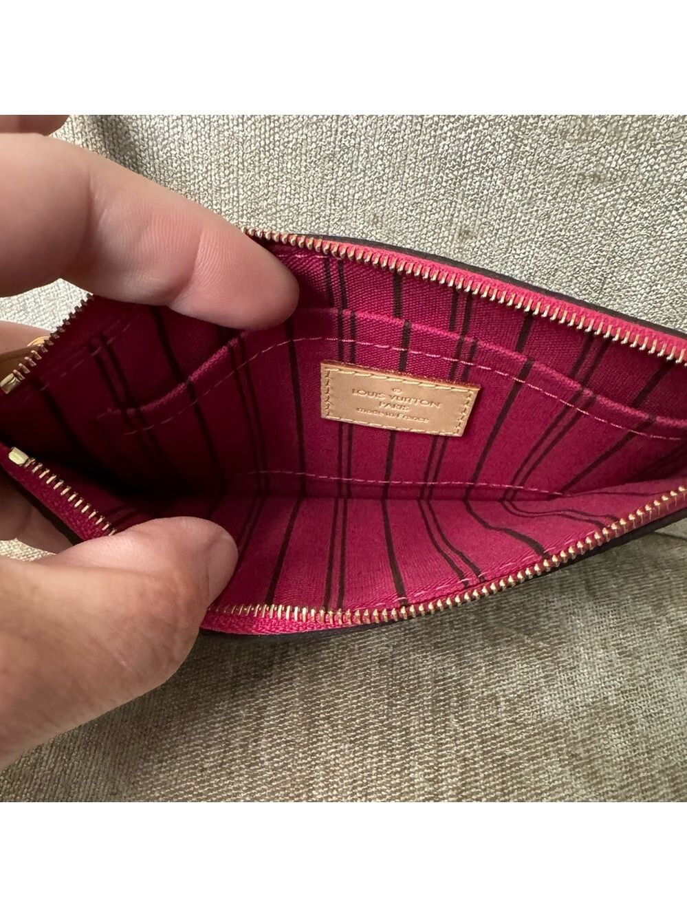 LOUIS VUITTON - NEW Neverfull Pink Pivone Pochette Monogram - for PM or … - Picture 3 of 10